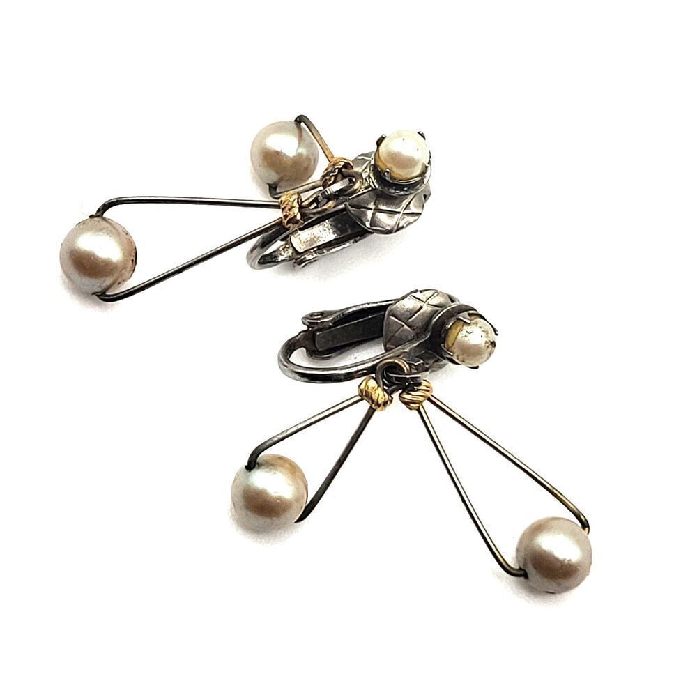 Vintage 50s Imitation Pearl Clip On Dangle Drop Earrings 1.25in